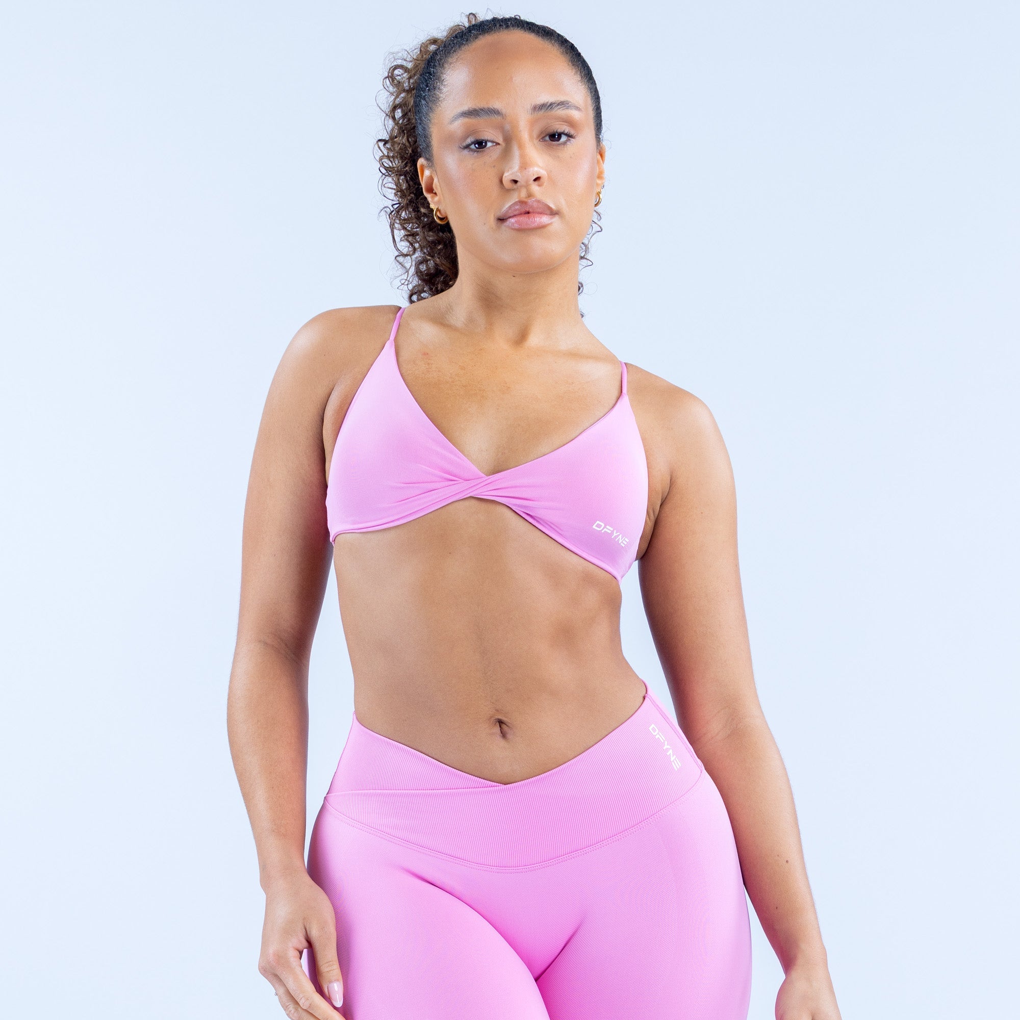 Vision Twist Front Sports Bra – DFYNE US