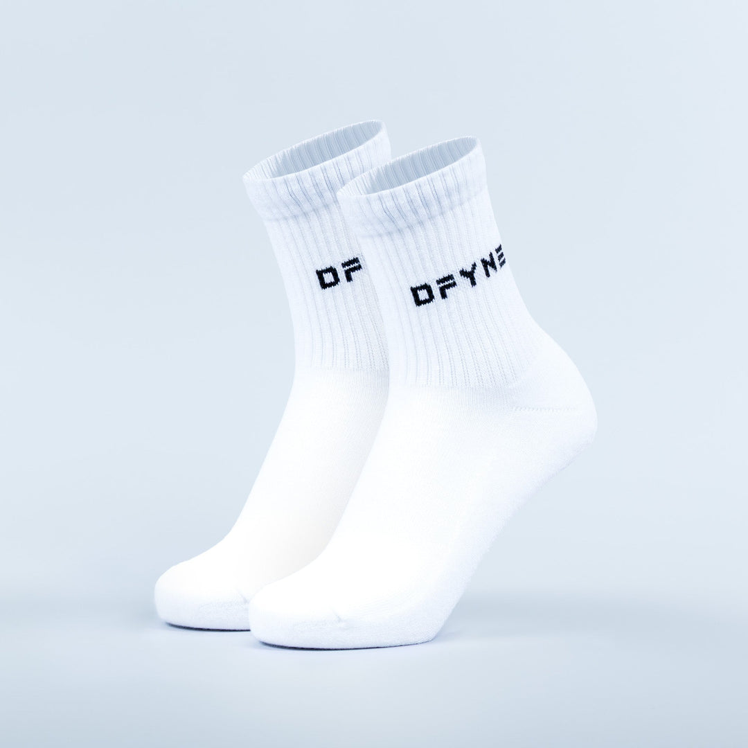 White quarter socks with ribbed cuffs and DF logos on sides
