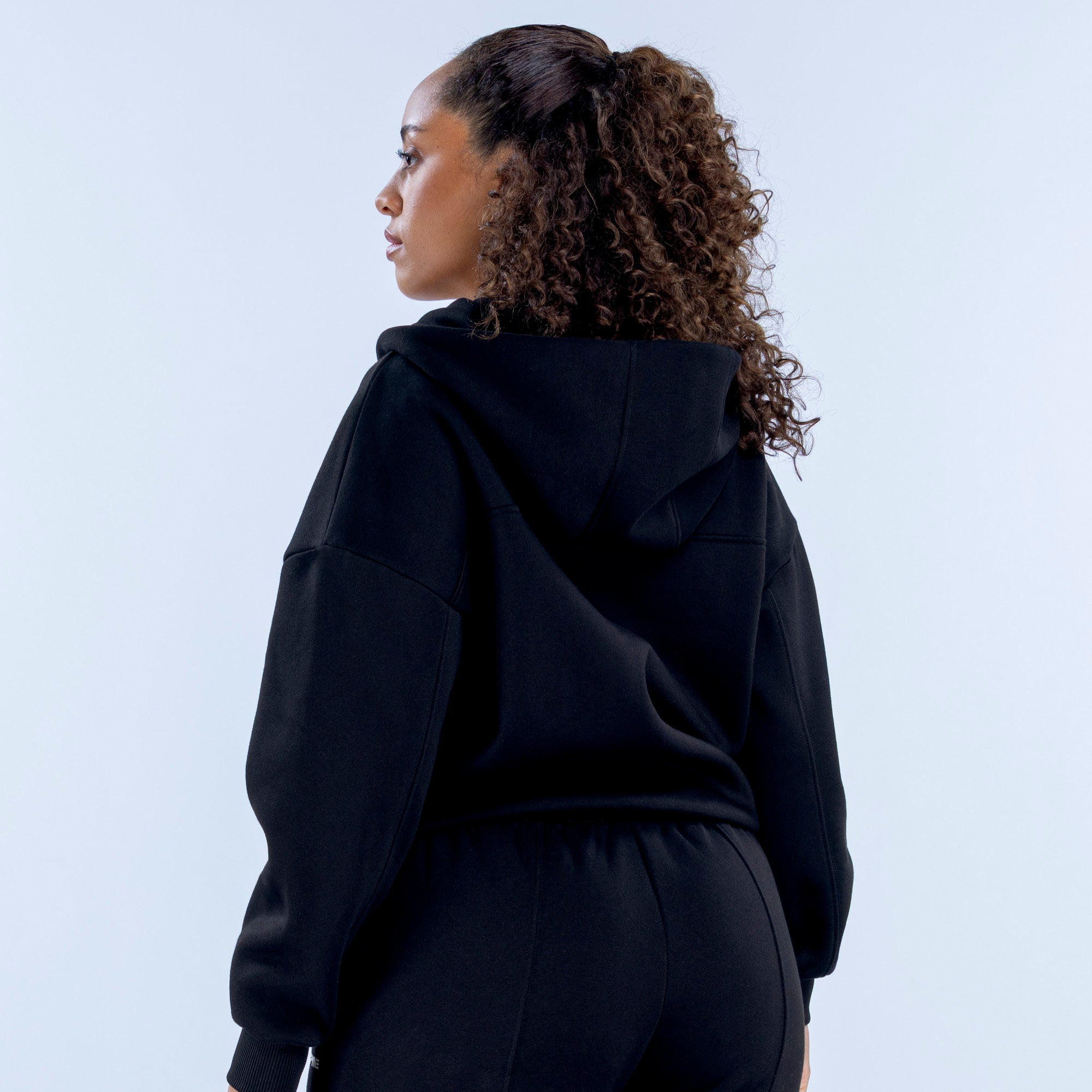 Revive Zip Hoodie – DFYNE US