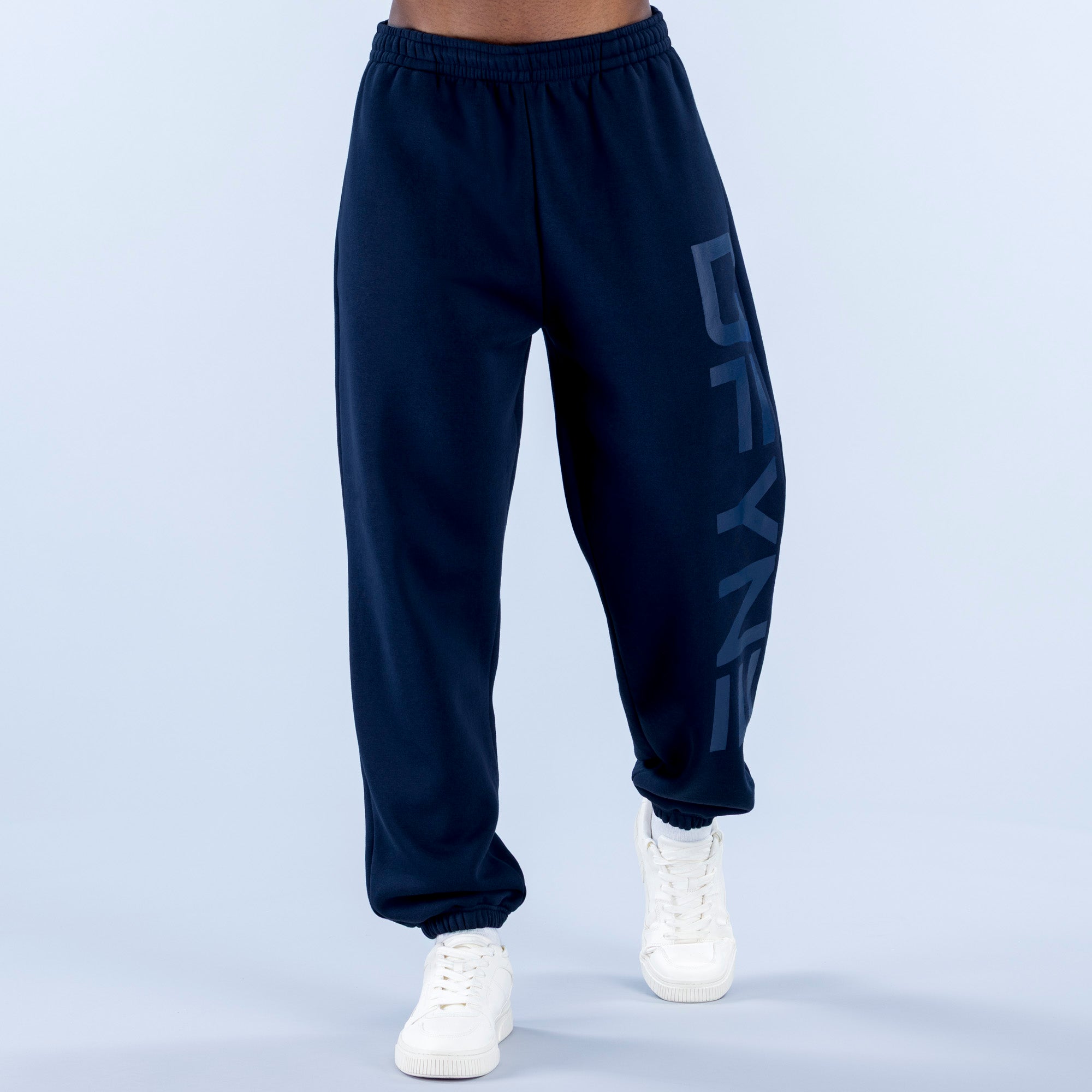 Signature Cuffed Jogger – DFYNE US