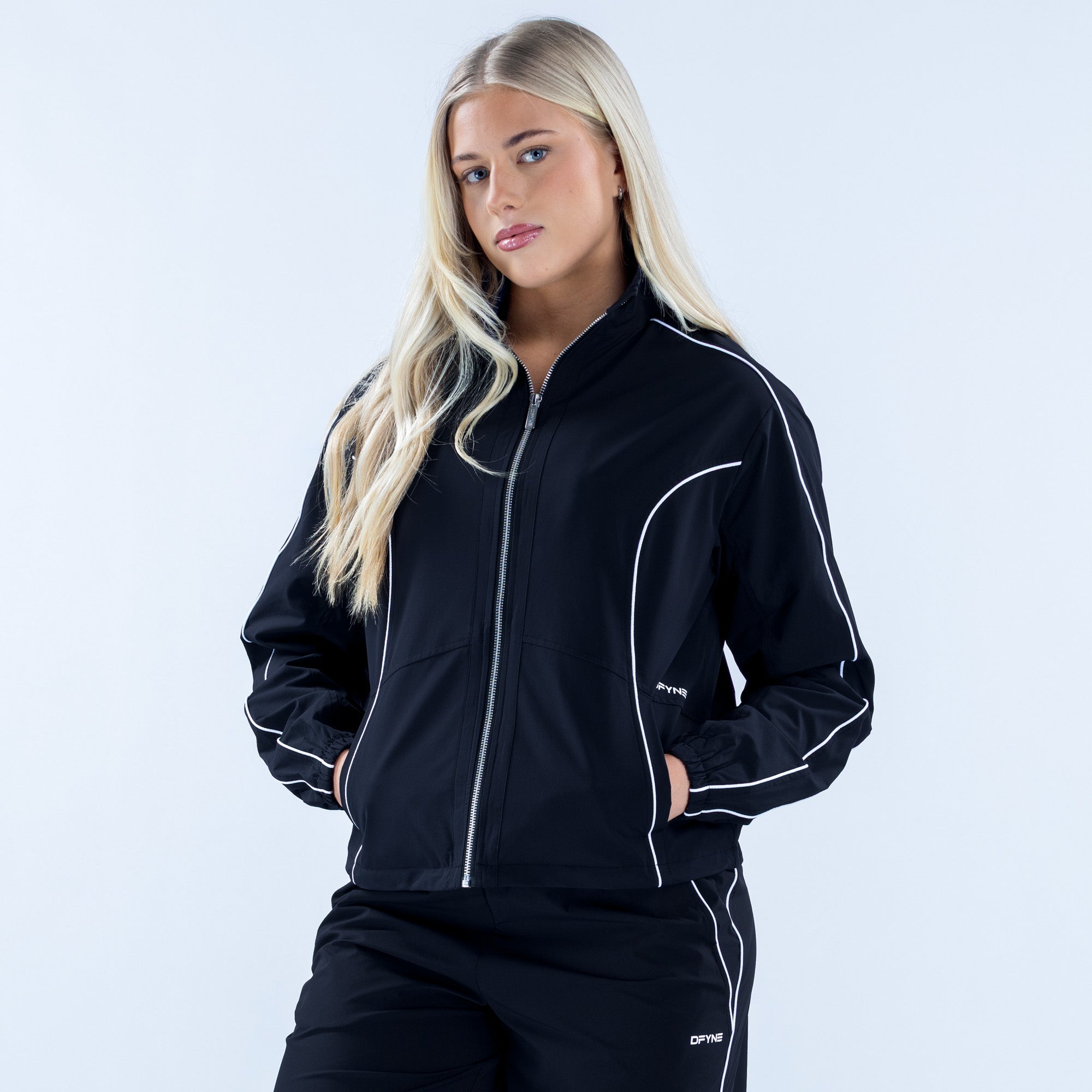 【美品】STAR CIRCLE WOMAN TRACK JACKET Signature Track Jacket – DFYNE US