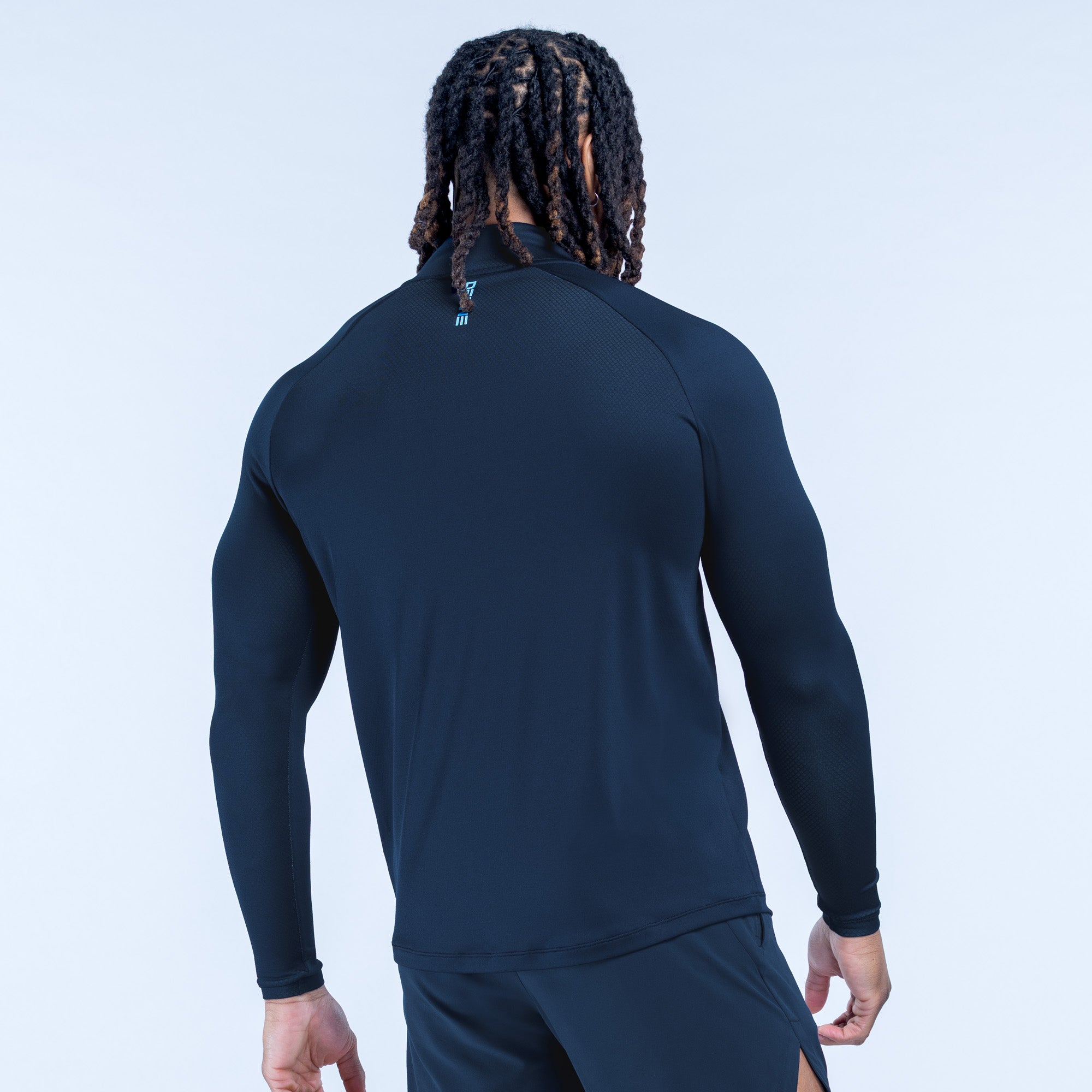 Unbound Quarter Zip – DFYNE US