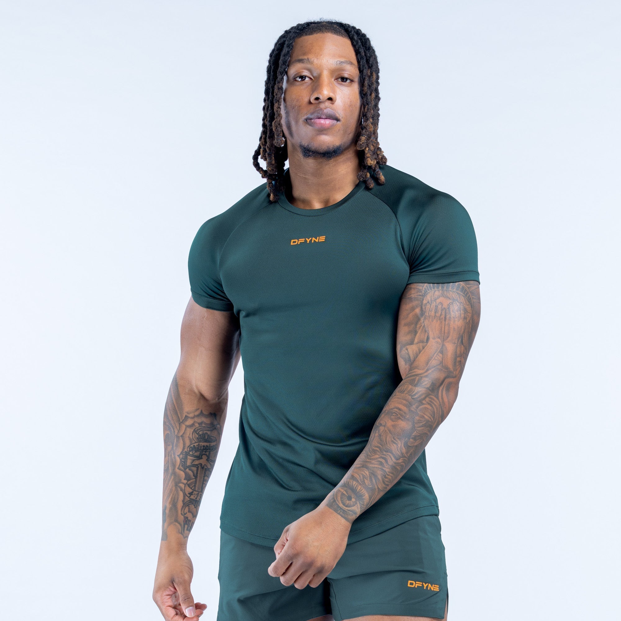 Unbound Quarter Zip – DFYNE US