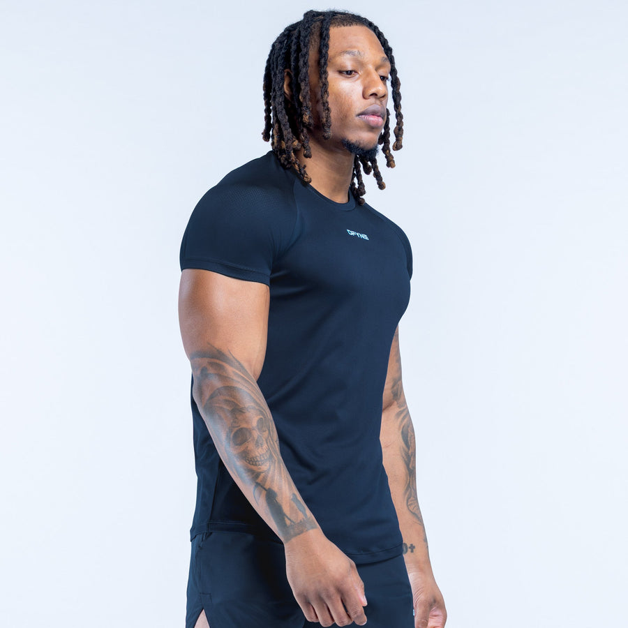 Men's training T-shirt in dark navy, short sleeves and crew neck, side view